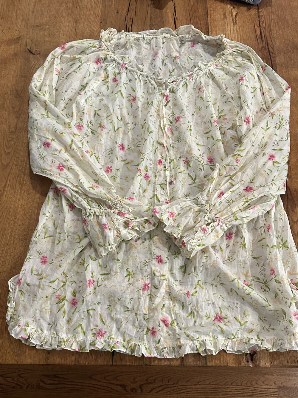 vintage 1990s Victoria's Secret Country Collection floral night shirt